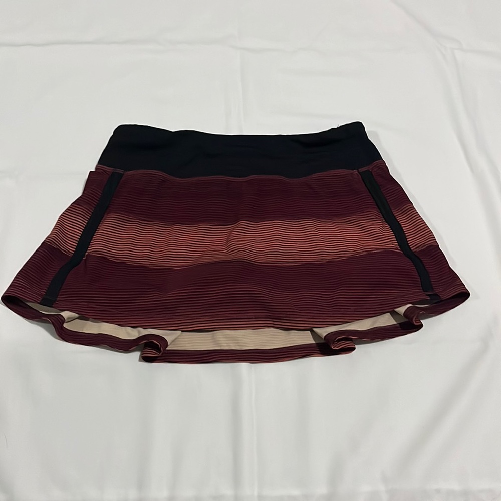 Women’s Lululemon pace rival squirt
